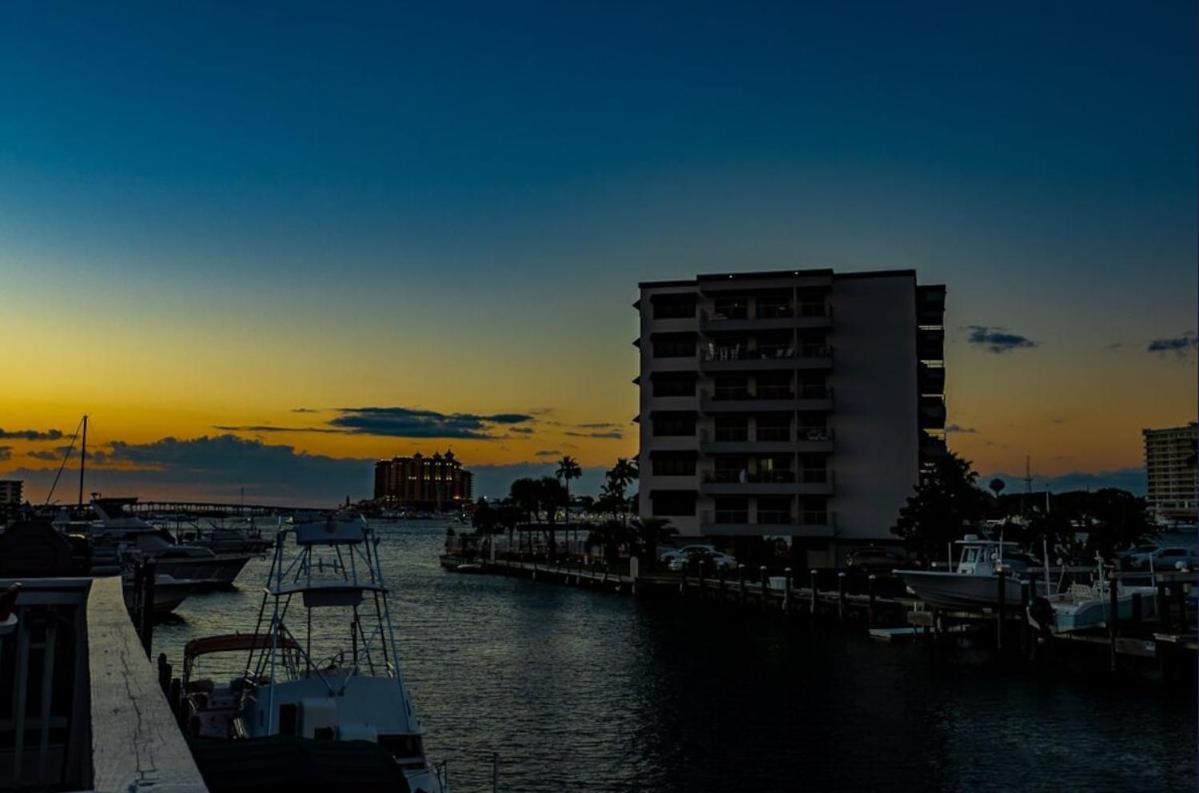 Canal Place 6 Harbor Views With Access To Boat Slip Destin Exterior foto